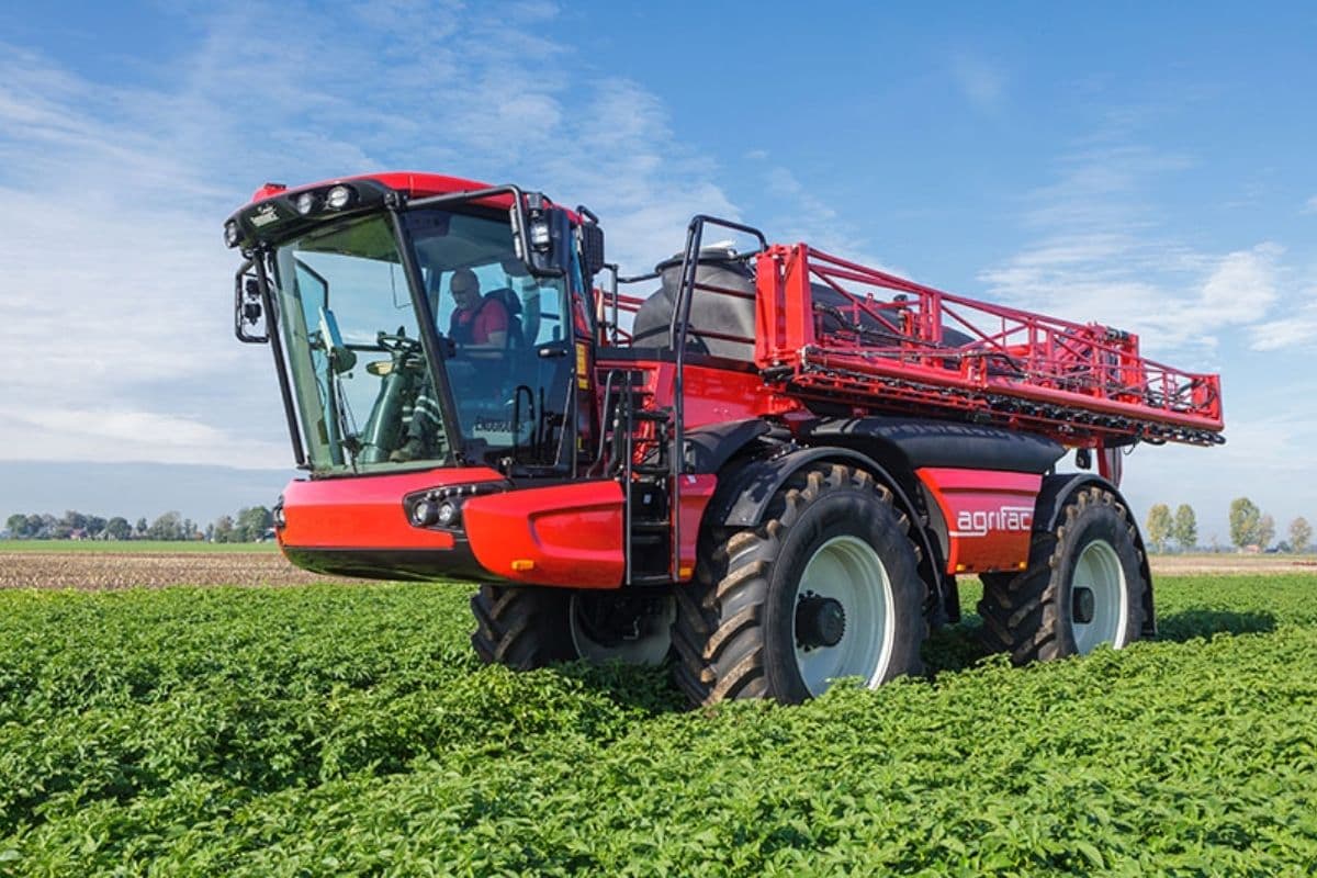 Yorkshire and Humber New Farm Machinery Specialists